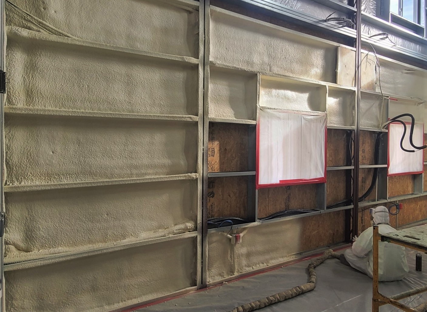 A Complete Guide To Spray Foam Insulation For Metal Buildings ...